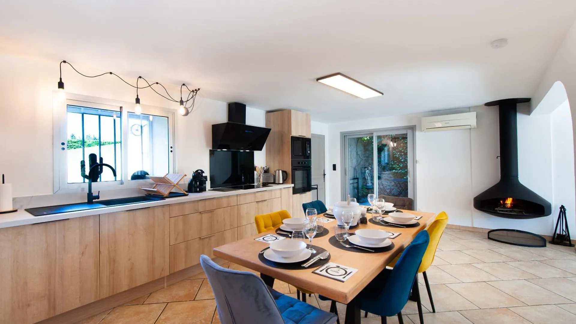 Gite Cerise - Maison Climatisee Avec Piscine Istres Holiday home