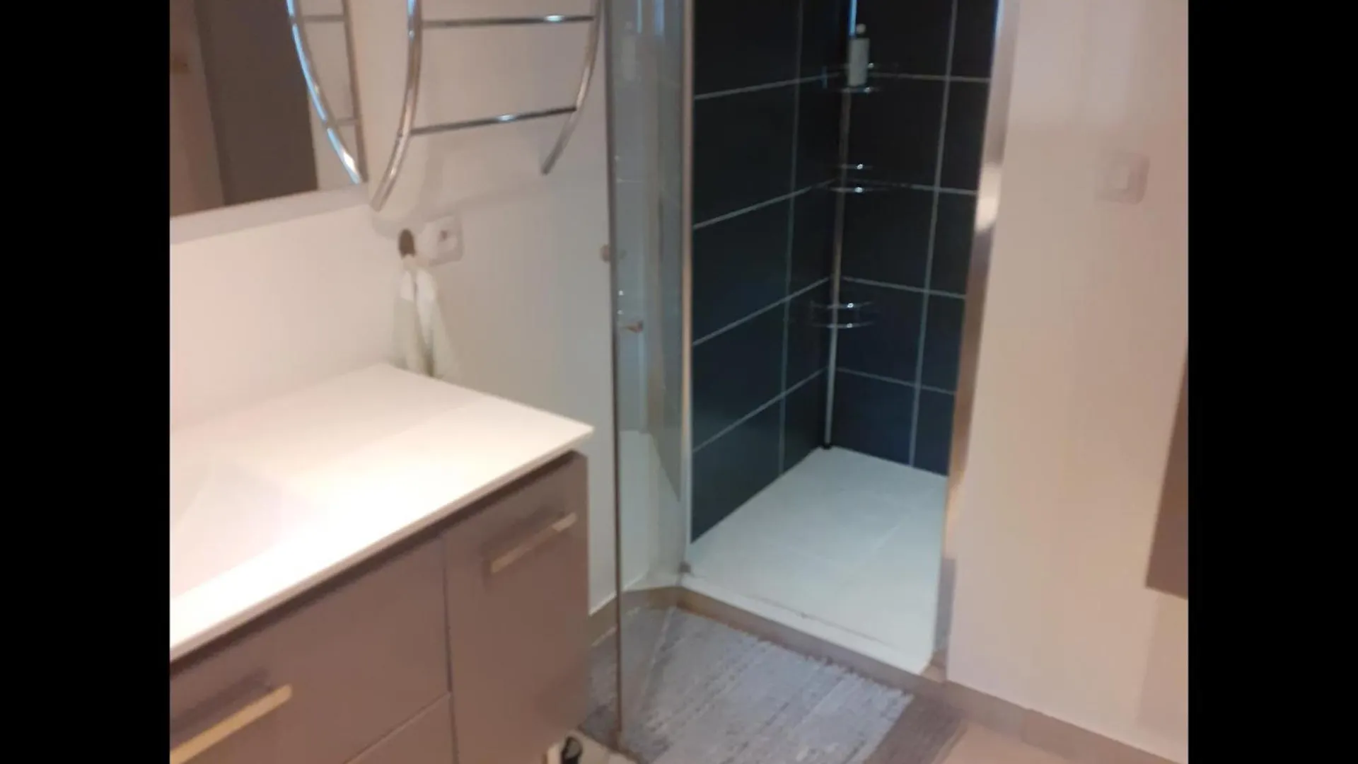 Gite Cerise - Maison Climatisee Avec Piscine Istres 0*,