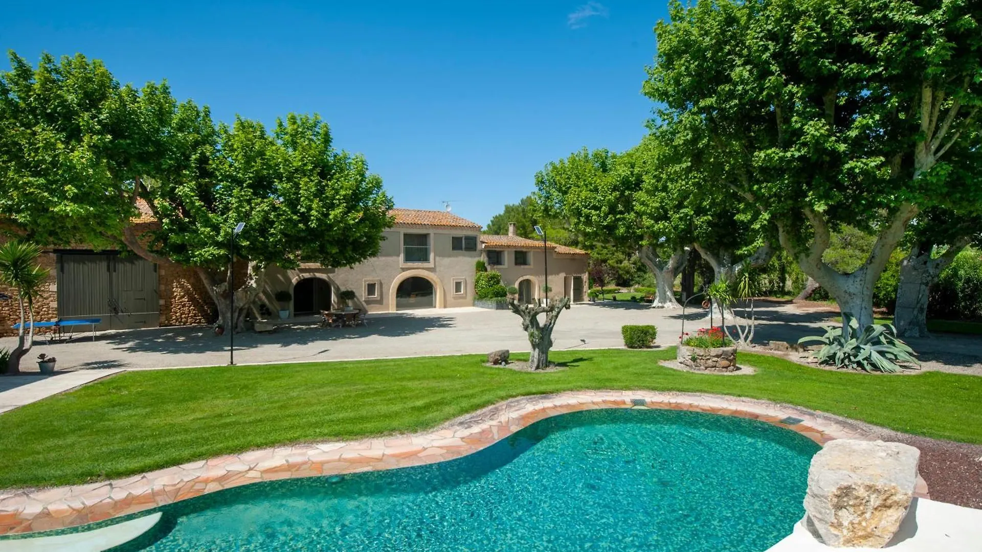 Gite Cerise - Maison Climatisee Avec Piscine Istres France